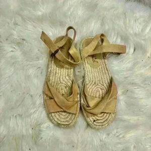 Splendid tan suede ankle strap flat espadrilles 6.5